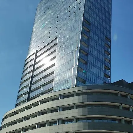 Hanza Tower Ii - Unique