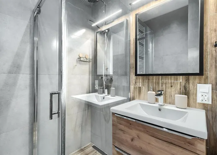 Hanza Tower Ii - Unique *